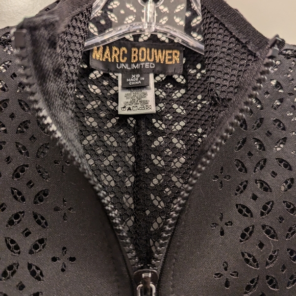 MARC BOUWER zip up flare sleeve top - Picture 4 of 10